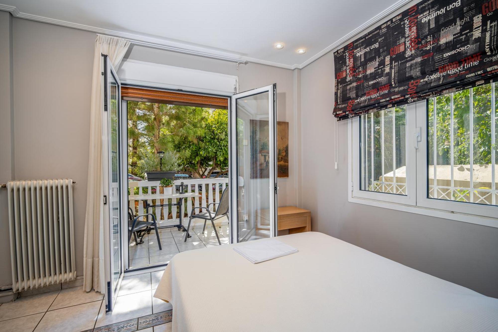 Angel , Luxury 2Bd Apartment Next To The Beach เอเธนส์ ภายนอก รูปภาพ