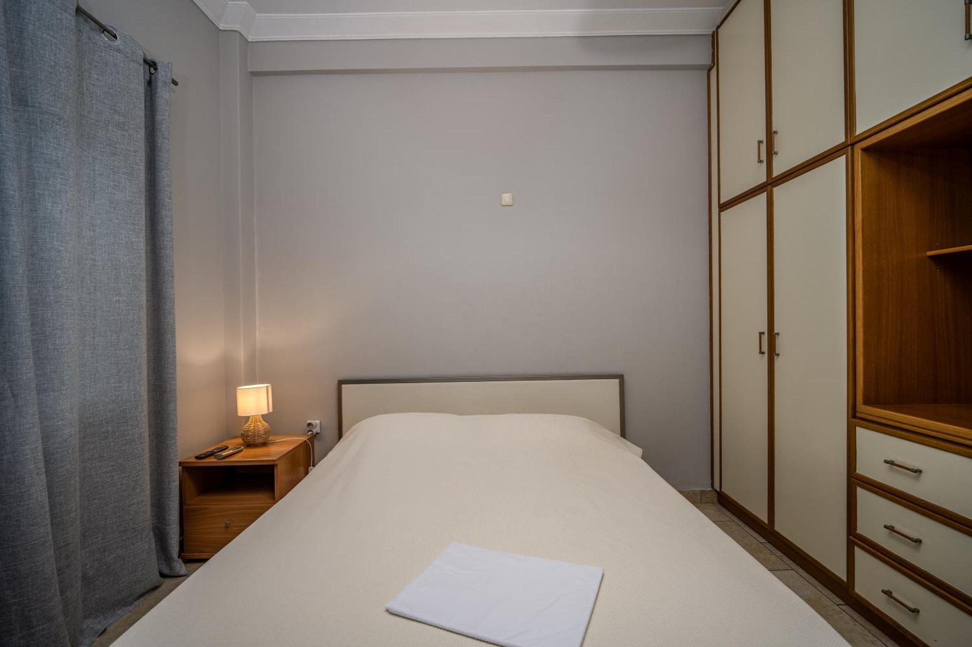 Angel , Luxury 2Bd Apartment Next To The Beach เอเธนส์ ภายนอก รูปภาพ